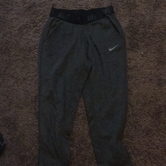 Nike sweat pants - Picture 1 of 1